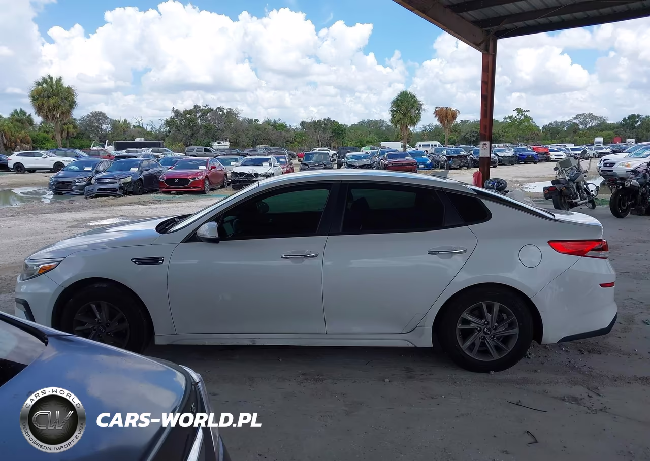 2019 Kia Optima Lx VIN:5XXGT4L35KG348557 - 14