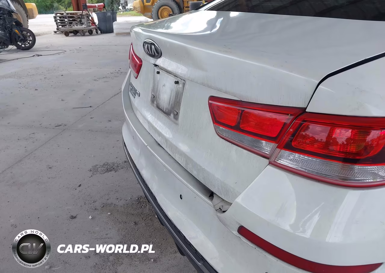 2019 Kia Optima Lx VIN:5XXGT4L35KG348557 - 18