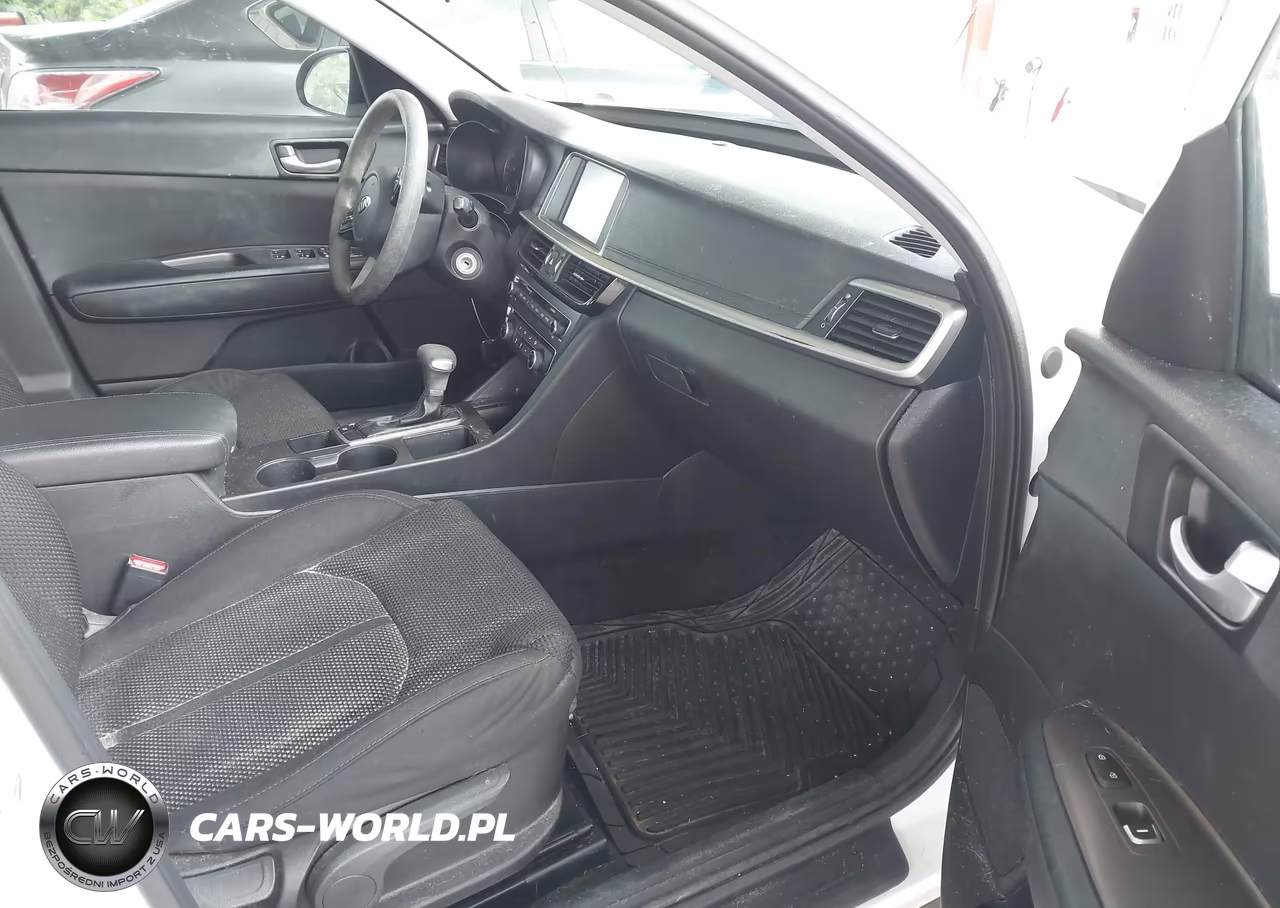 2019 Kia Optima Lx VIN:5XXGT4L35KG348557 - 5