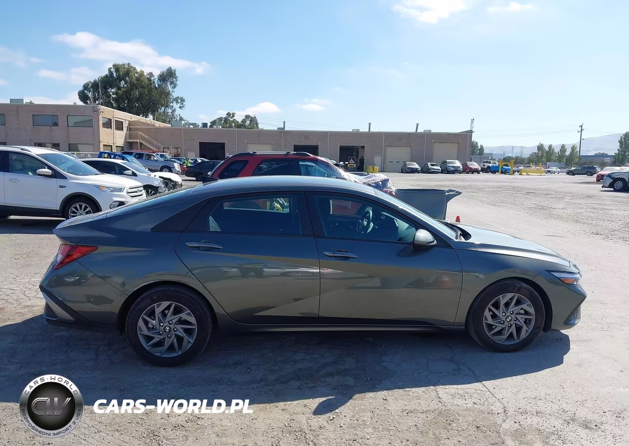 2024 Hyundai Elantra Sel VIN:KMHLM4DG7RU746205 - 14