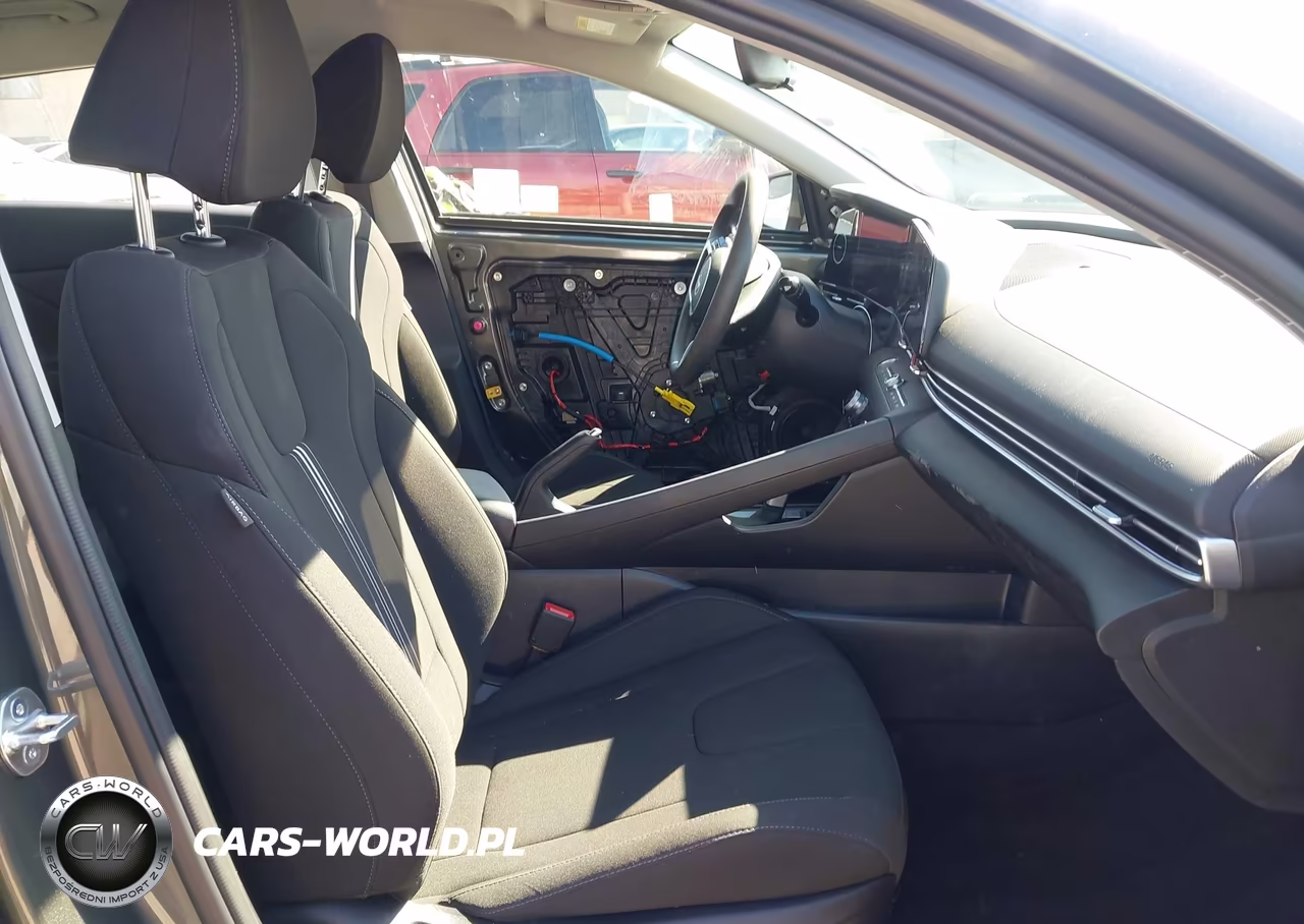 2024 Hyundai Elantra Sel VIN:KMHLM4DG7RU746205 - 5