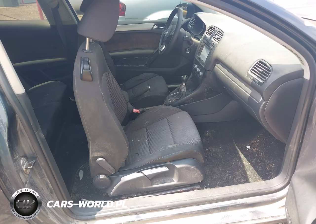 2010 Volkswagen Golf 2-Door VIN:WVWAA7AJ4AW300155 - 5