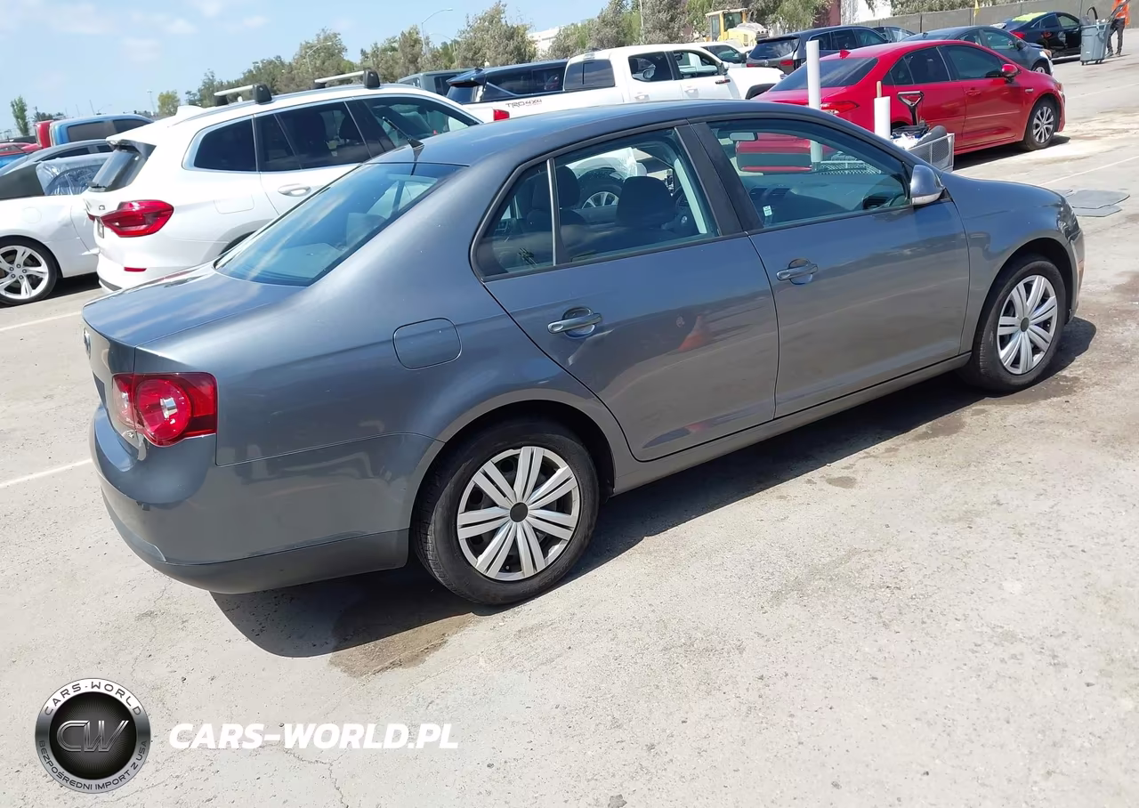 2008 Volkswagen Jetta S VIN:3VWJZ71K08M124570 - 4