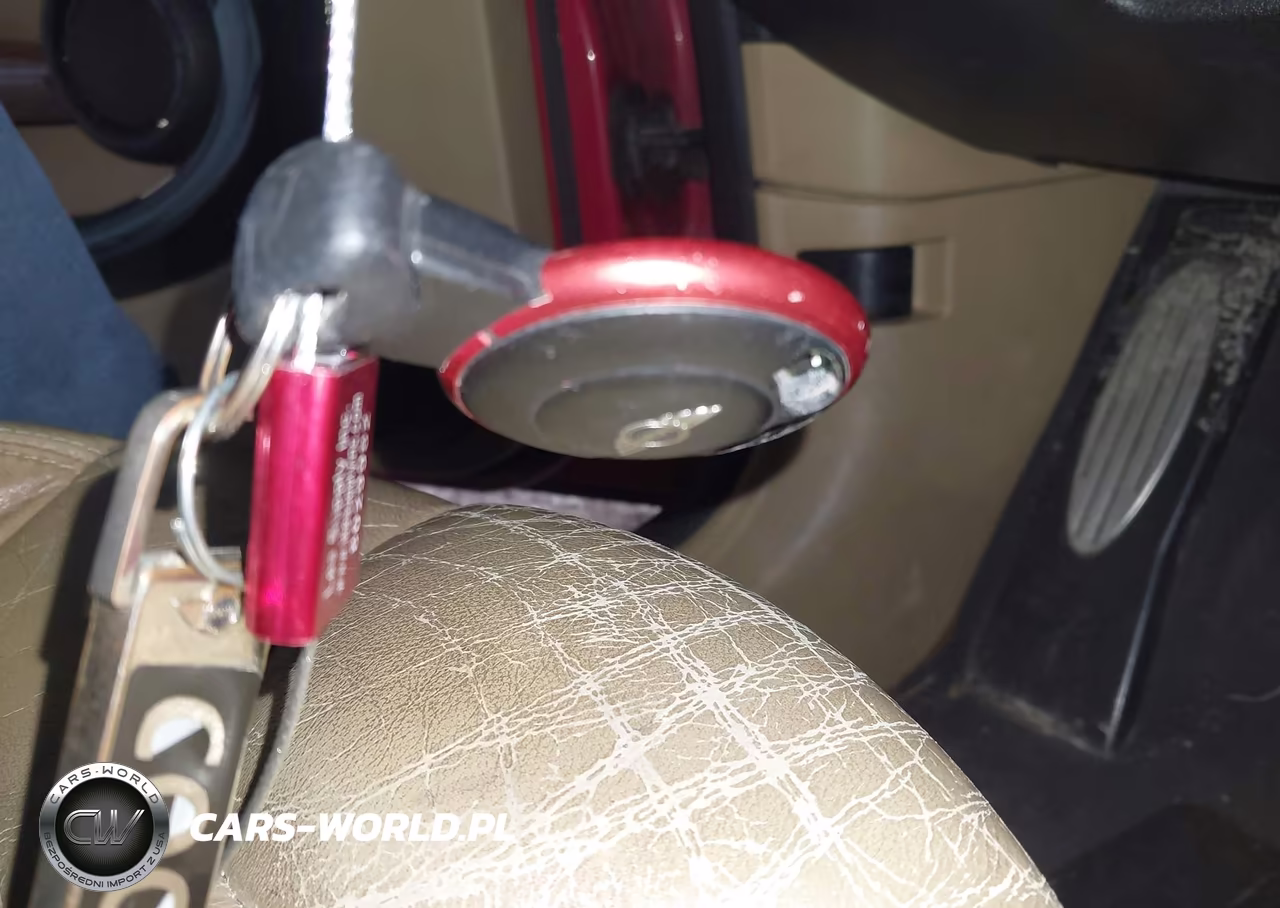 2008 Mini Cooper S VIN:WMWMF73538TV39025 - 11