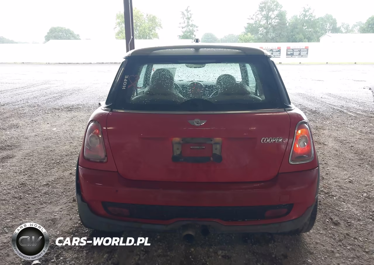 2008 Mini Cooper S VIN:WMWMF73538TV39025 - 16