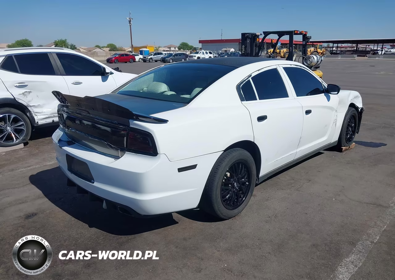 2011 Dodge Charger VIN:2B3CL3CG5BH545108 - 4