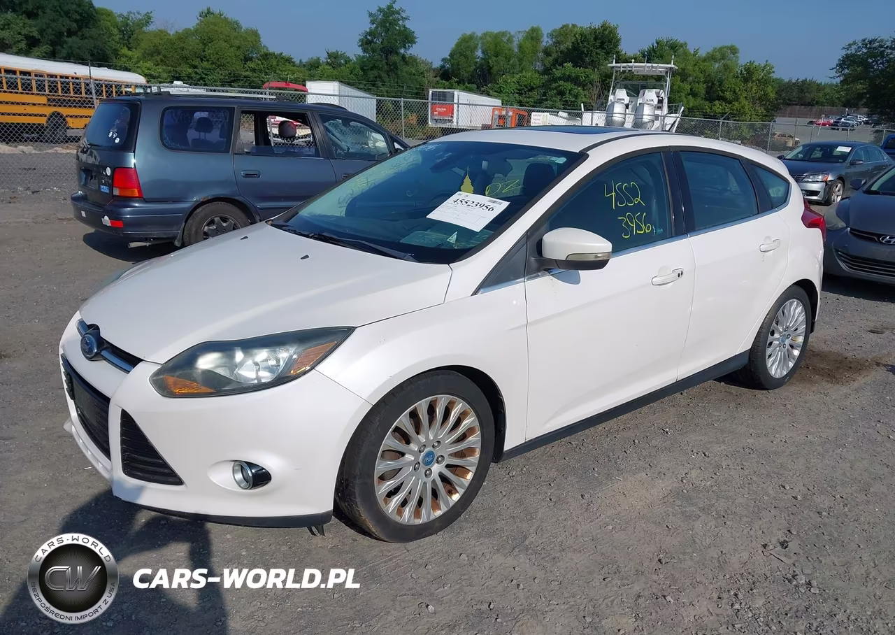 2012 Ford Focus Titanium VIN:1FAHP3N20CL273488 - 2
