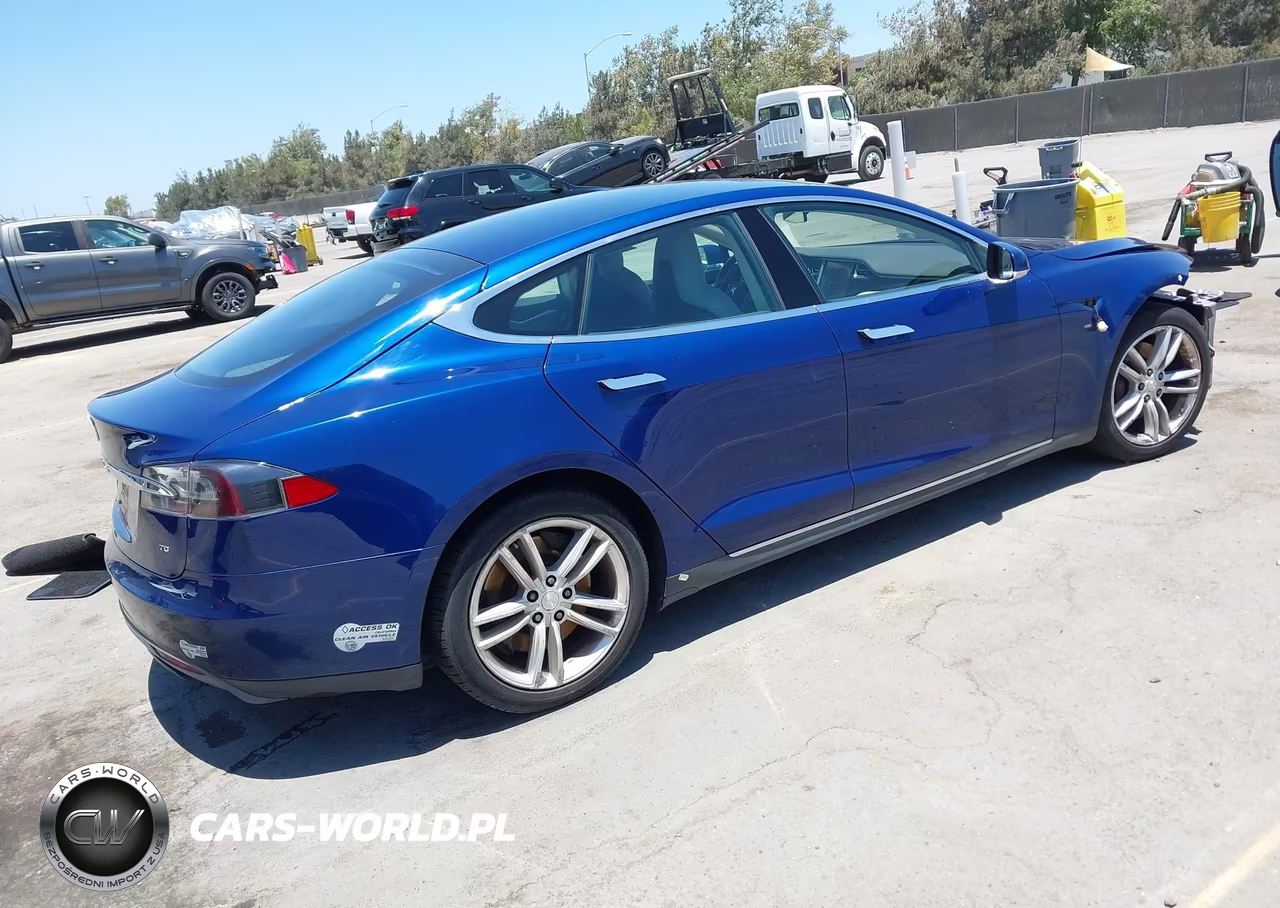 2016 Tesla Model S 60-70-75-85 VIN:5YJSA1E17GF133122 - 4