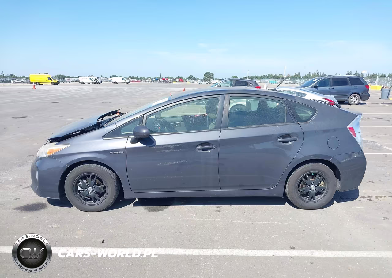 2014 Toyota Prius Three VIN:JTDKN3DU1E0361365 - 14