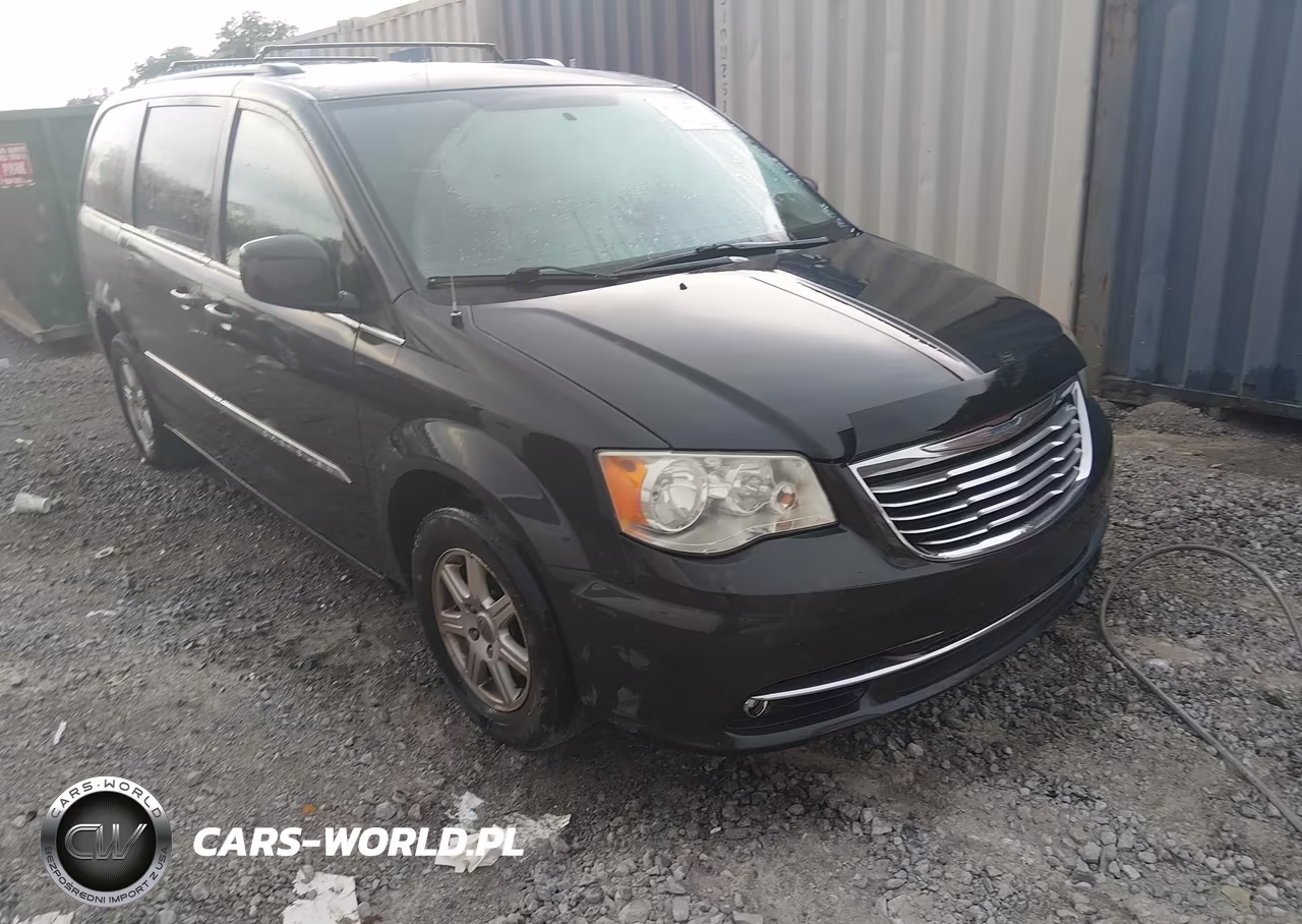 2012 Chrysler Town & Country Touring – zdjęcie 1 z 11