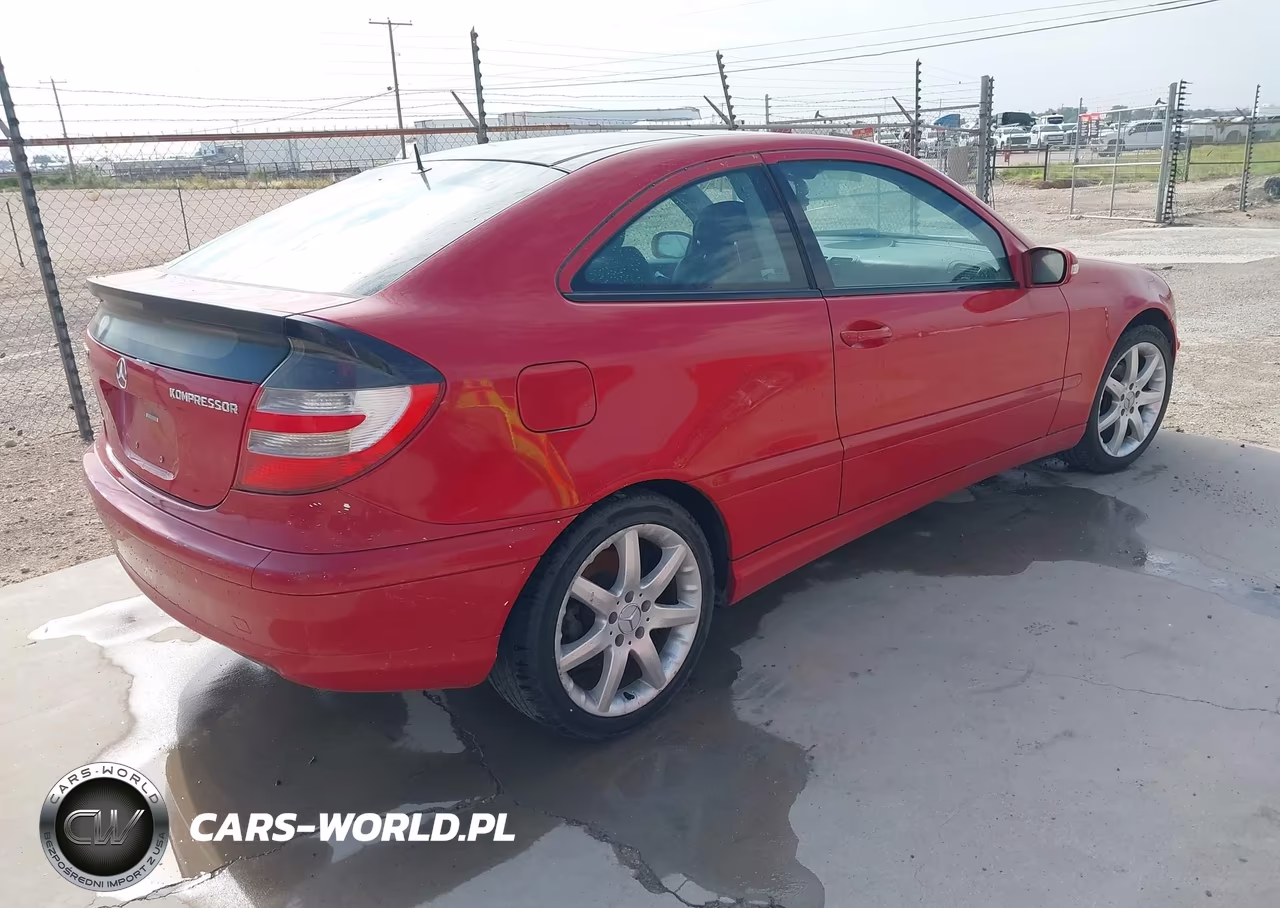 2005 Mercedes-Benz C 230 Kompressor Sport VIN:WDBRN40J35A649476 - 4