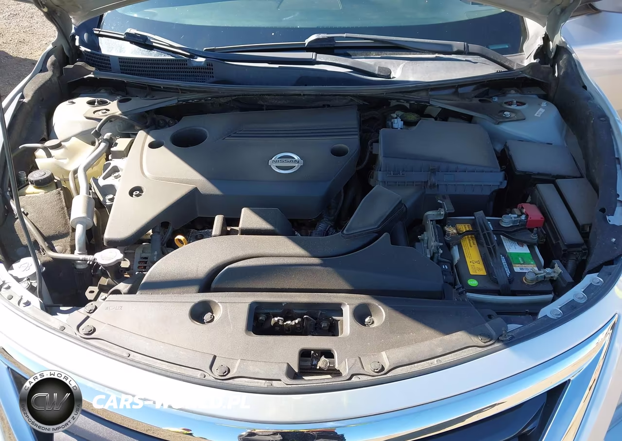 2014 Nissan Altima 2.5 S VIN:1N4AL3AP1EN371242 - 10