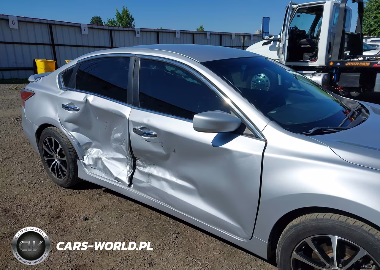 2014 Nissan Altima 2.5 S VIN:1N4AL3AP1EN371242 - 18