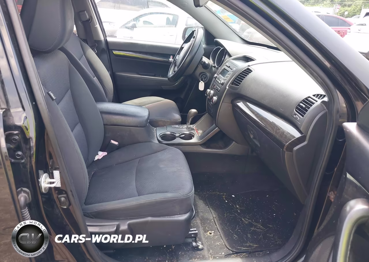 2011 Kia Sorento Lx VIN:5XYKT3A12BG086482 - 5