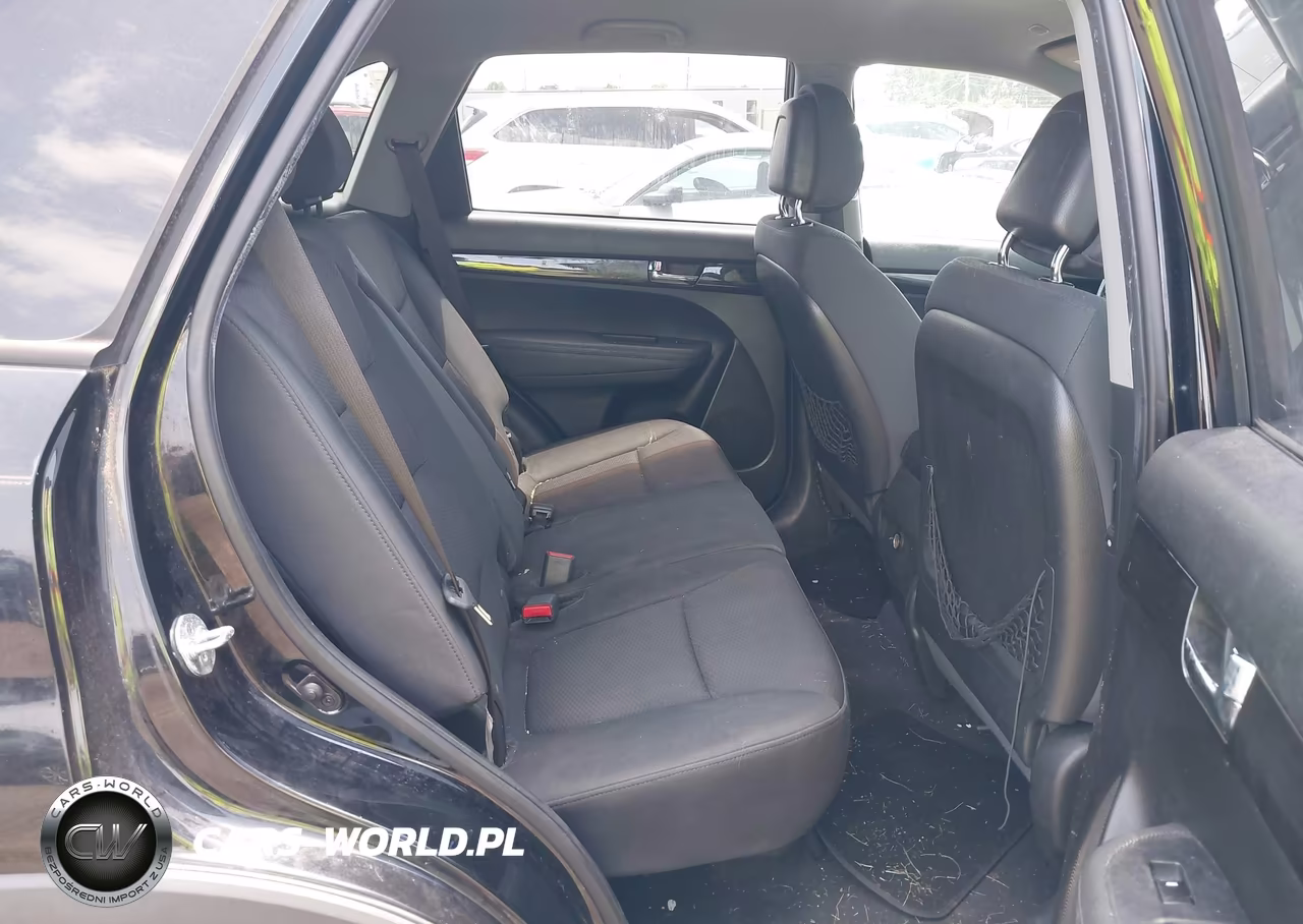 2011 Kia Sorento Lx VIN:5XYKT3A12BG086482 - 8