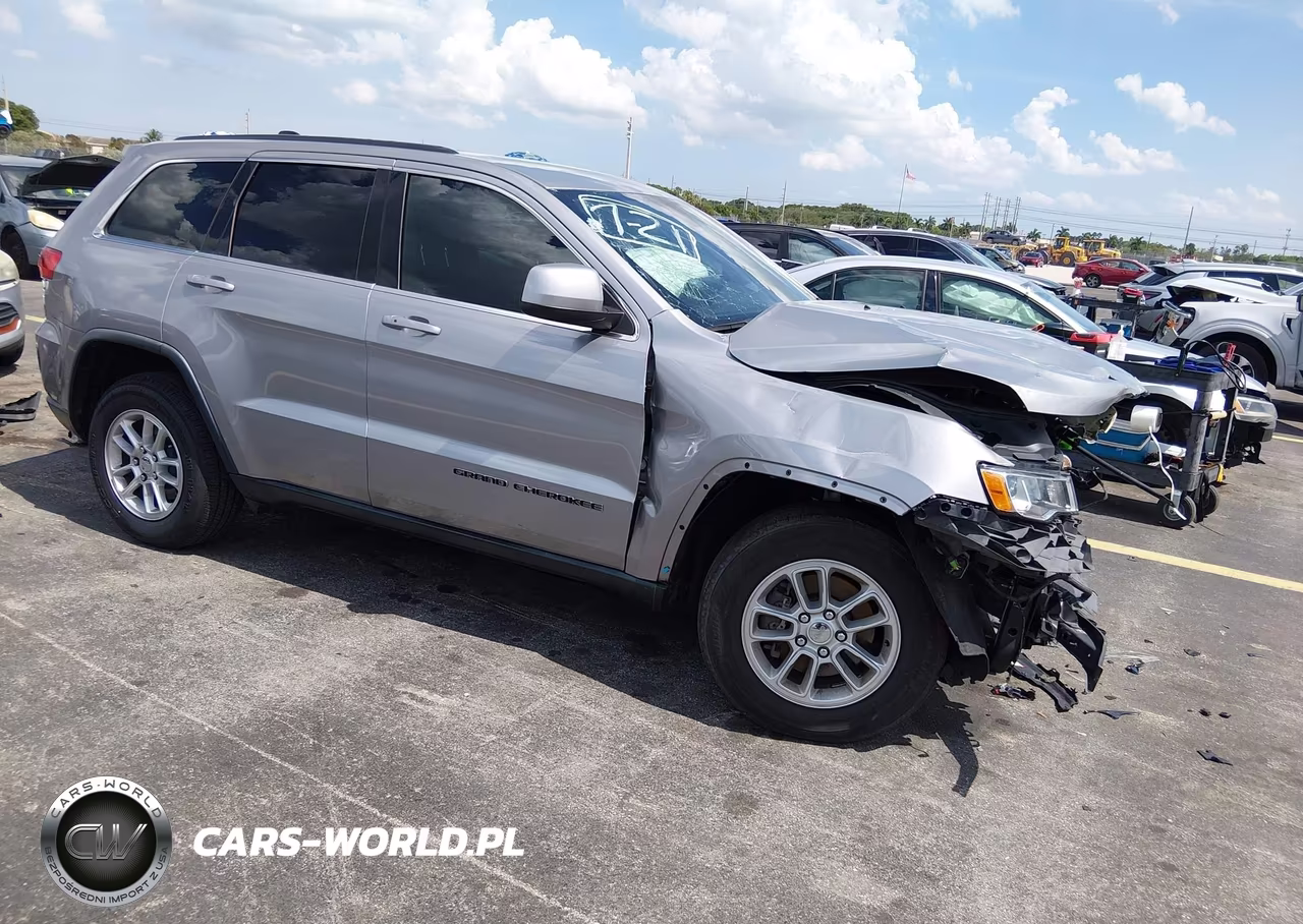 2019 Jeep Grand Cherokee Laredo 4X2