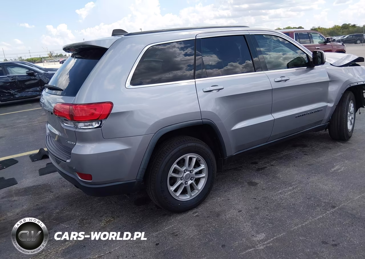 2019 Jeep Grand Cherokee Laredo 4X2 VIN:1C4RJEAG6KC662258 - 4