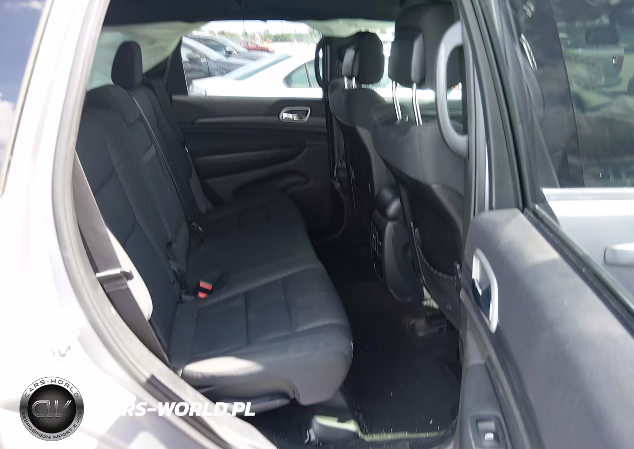 2019 Jeep Grand Cherokee Laredo 4X2 VIN:1C4RJEAG6KC662258 - 8