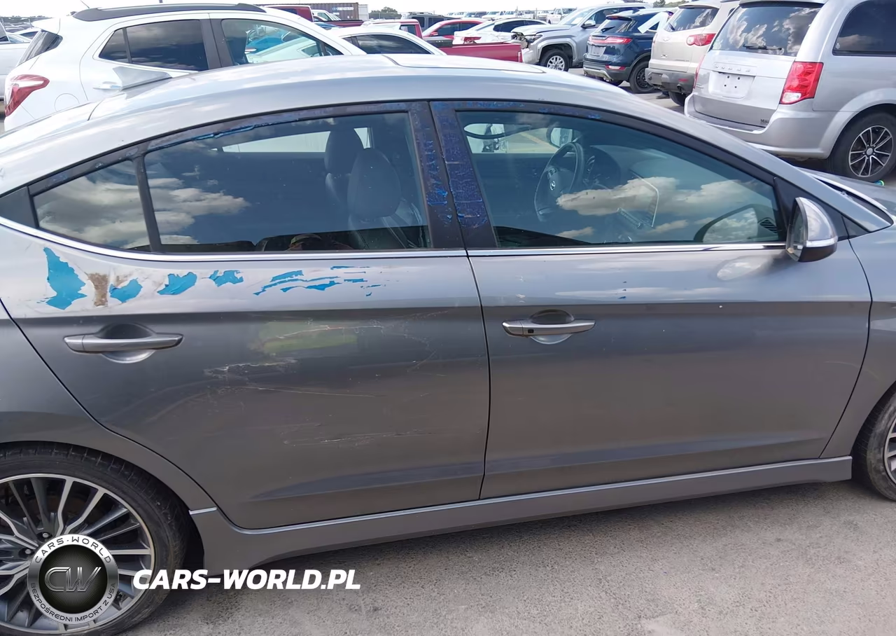 2018 Hyundai Elantra Sport VIN:KMHD04LB6JU705283 - 13