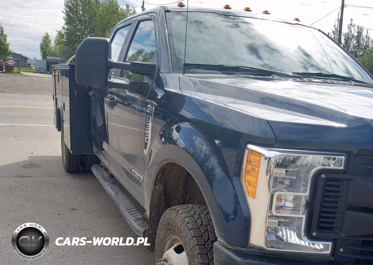 2017 Ford F-350 Chassis Lariat-Xl-Xlt