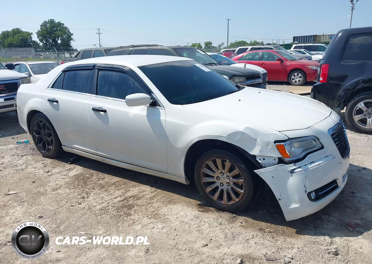 2014 Chrysler 300 – zdjęcie 1 z 11