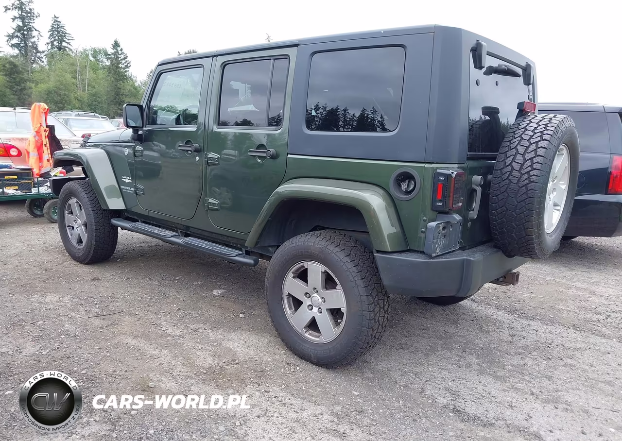 2007 Jeep Wrangler Unlimited Sahara VIN:1J8GA59197L189401 - 3