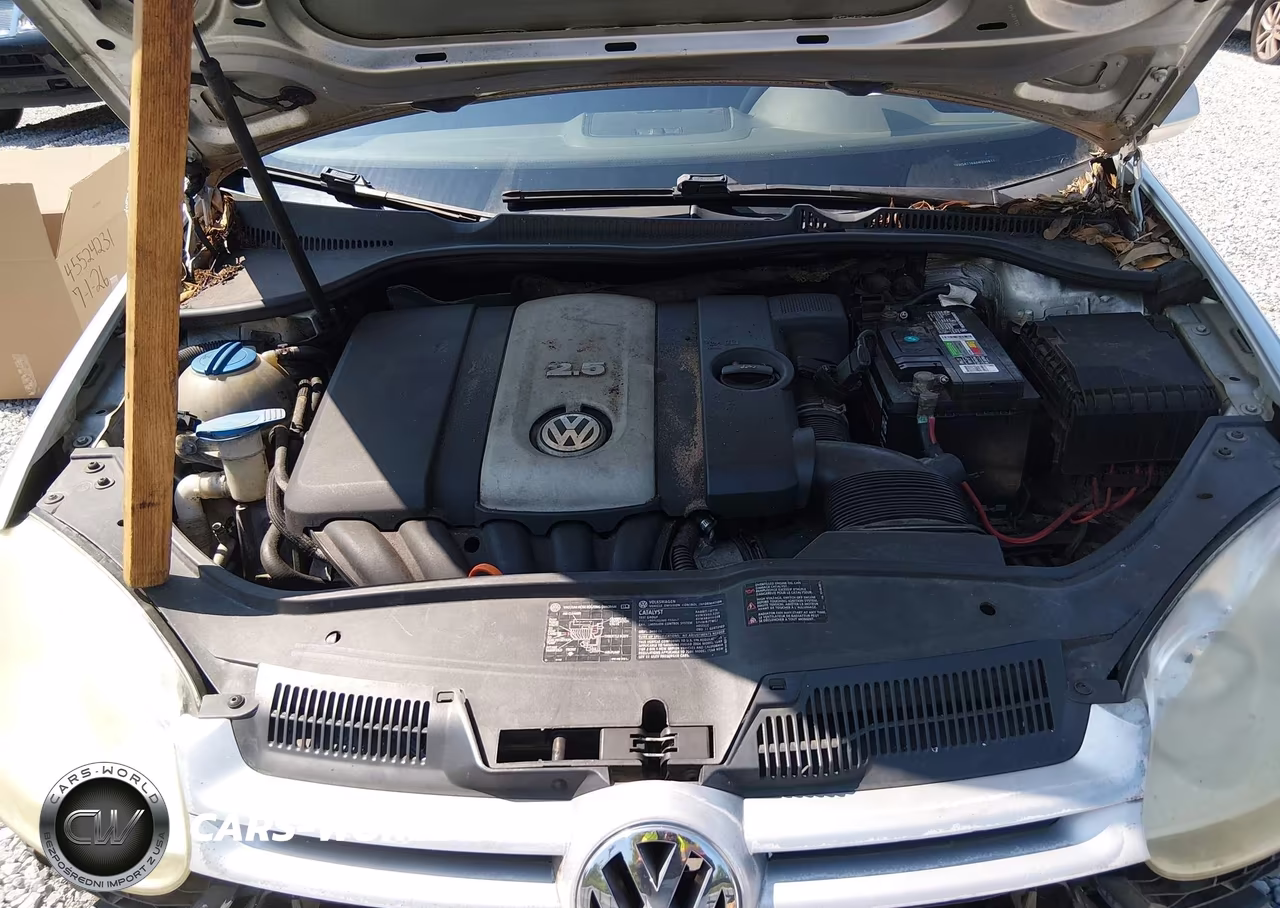2006 Volkswagen Rabbit 4-Door VIN:WVWDR71K86W200811 - 10