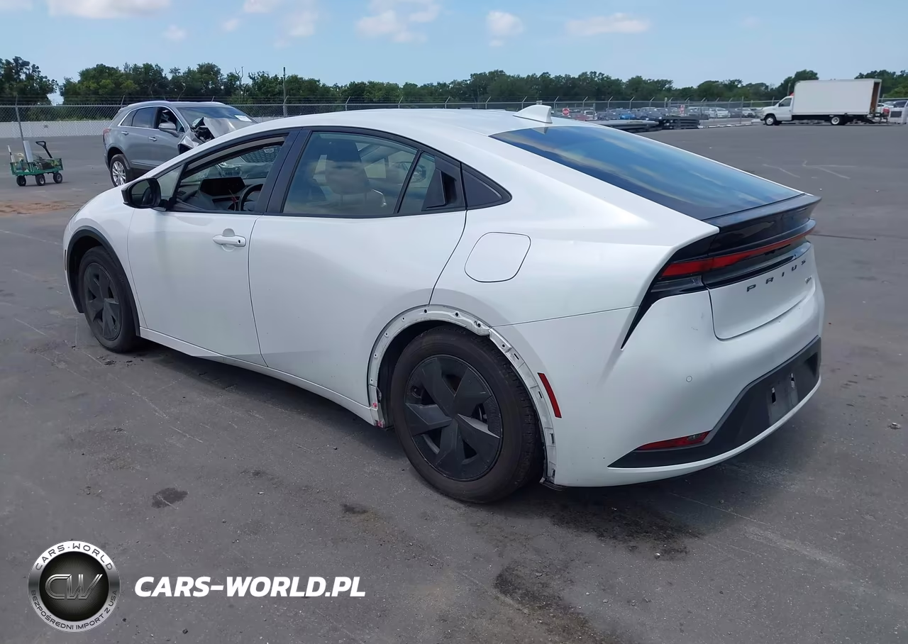 2023 Toyota Prius Le VIN:JTDACAAU5P3010034 - 3