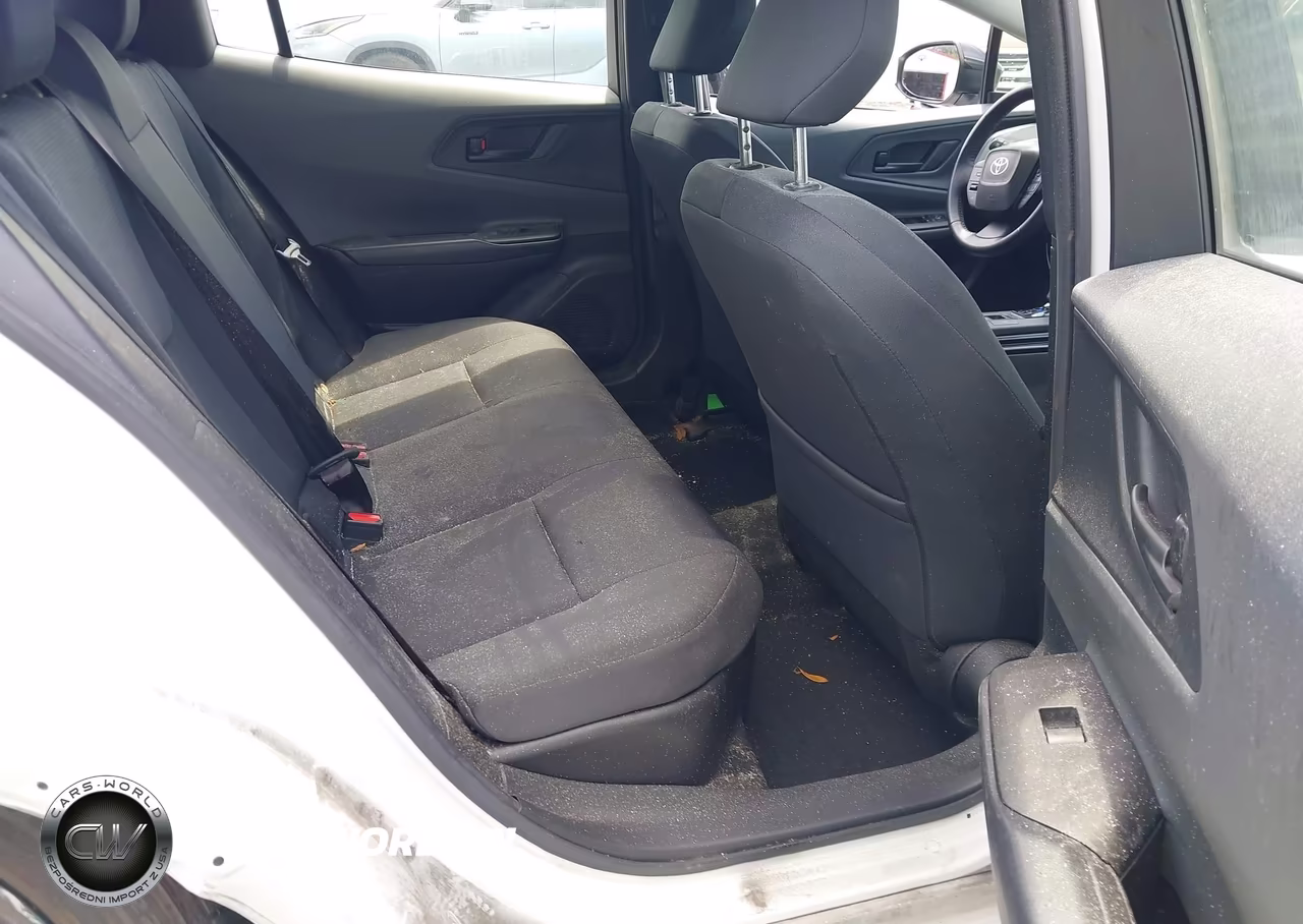 2023 Toyota Prius Le VIN:JTDACAAU5P3010034 - 8