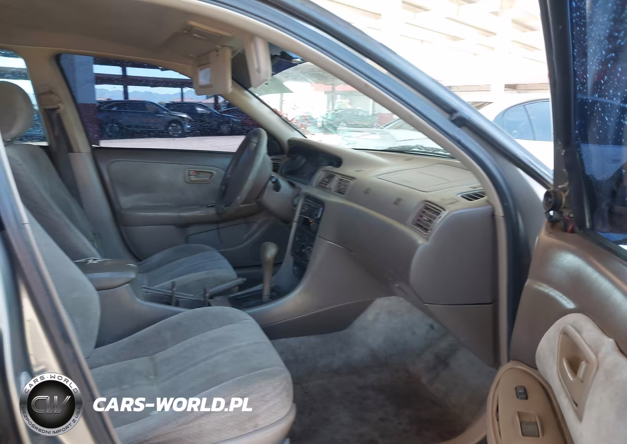 2000 Toyota Camry Le VIN:JT2BG22K4Y0471605 - 5