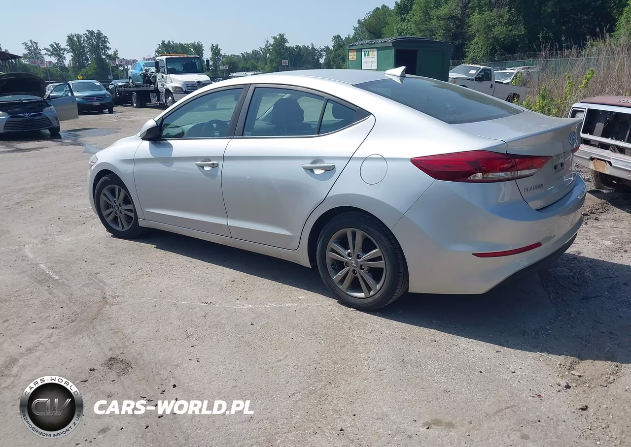 2018 Hyundai Elantra Sel VIN:5NPD84LF4JH360121 - 3