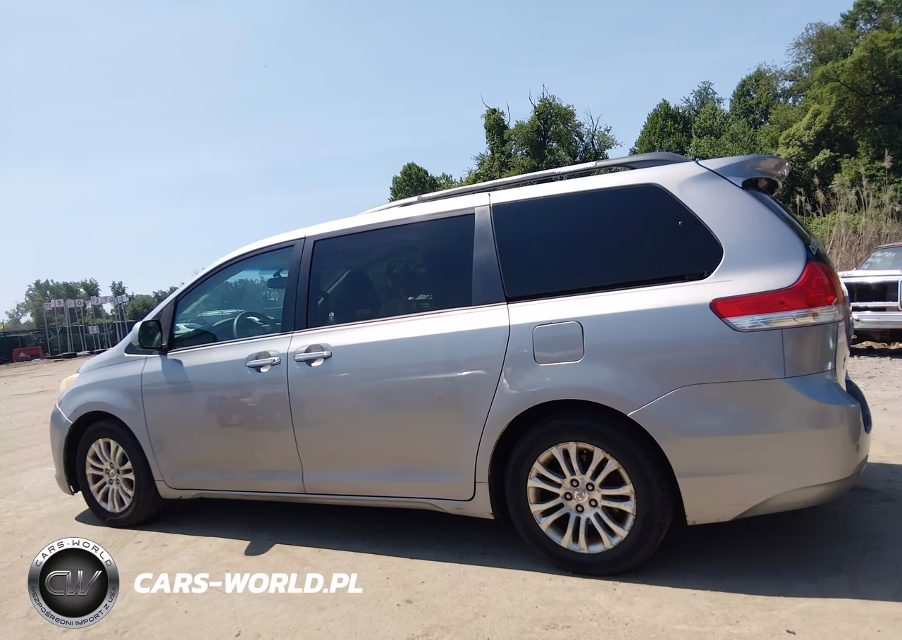 2011 Toyota Sienna Xle V6 VIN:5TDYK3DC4BS055358 - 14