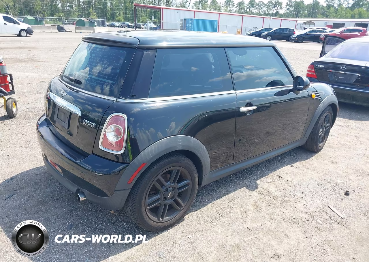 2013 Mini Hardtop Cooper VIN:WMWSU3C50DT372462 - 4