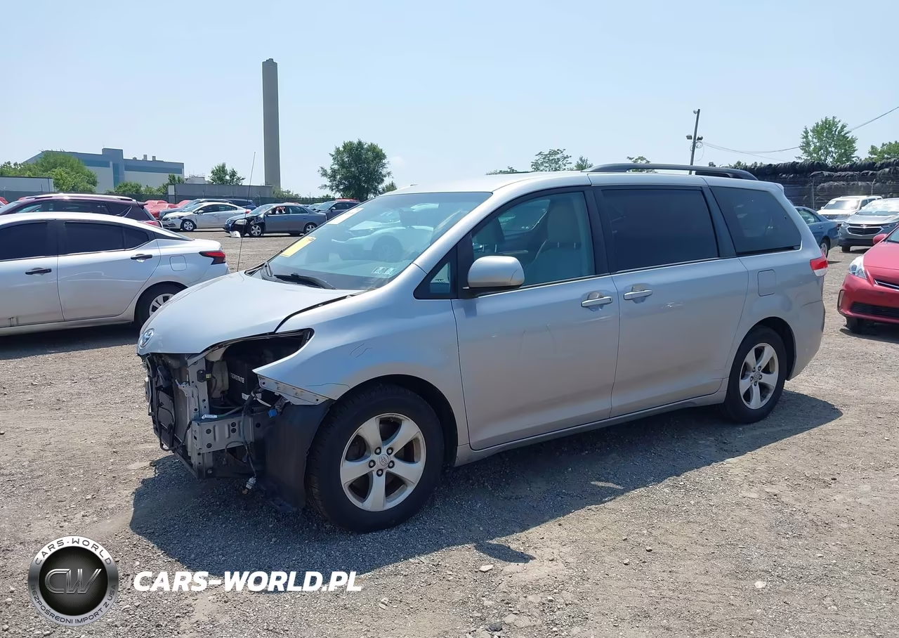 2013 Toyota Sienna Le V6 8 Passenger VIN:5TDKK3DC9DS298866 - 2
