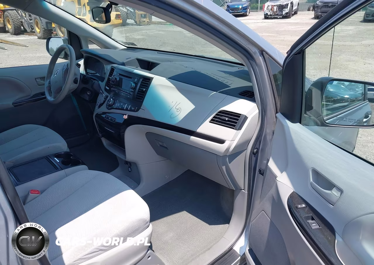 2013 Toyota Sienna Le V6 8 Passenger VIN:5TDKK3DC9DS298866 - 5