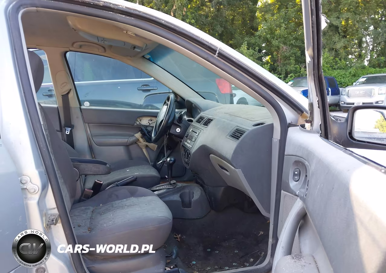 2005 Ford Focus Zx4 VIN:1FAFP34N45W251854 - 5
