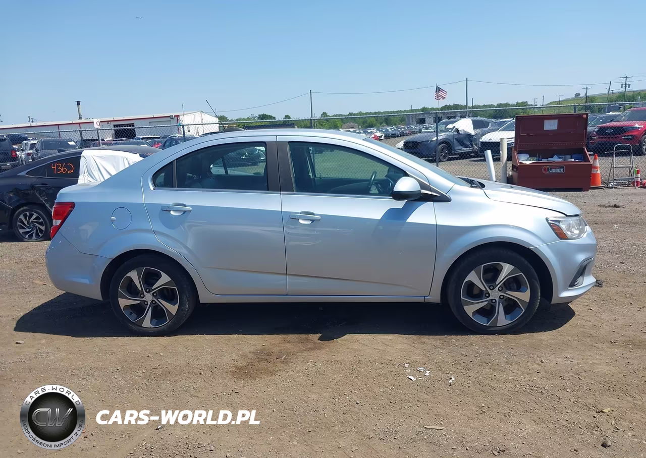 2018 Chevrolet Sonic Premier Auto VIN:1G1JF5SB0J4132905 - 13