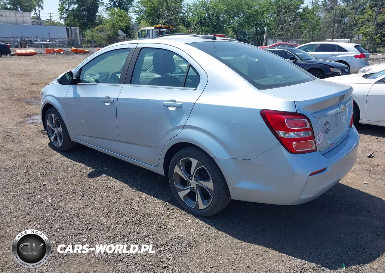 2018 Chevrolet Sonic Premier Auto VIN:1G1JF5SB0J4132905 - 3