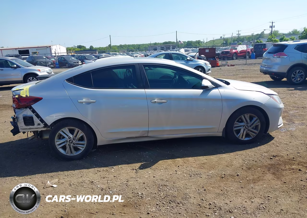 2019 Hyundai Elantra Value Edition VIN:KMHD84LF2KU886234 - 13