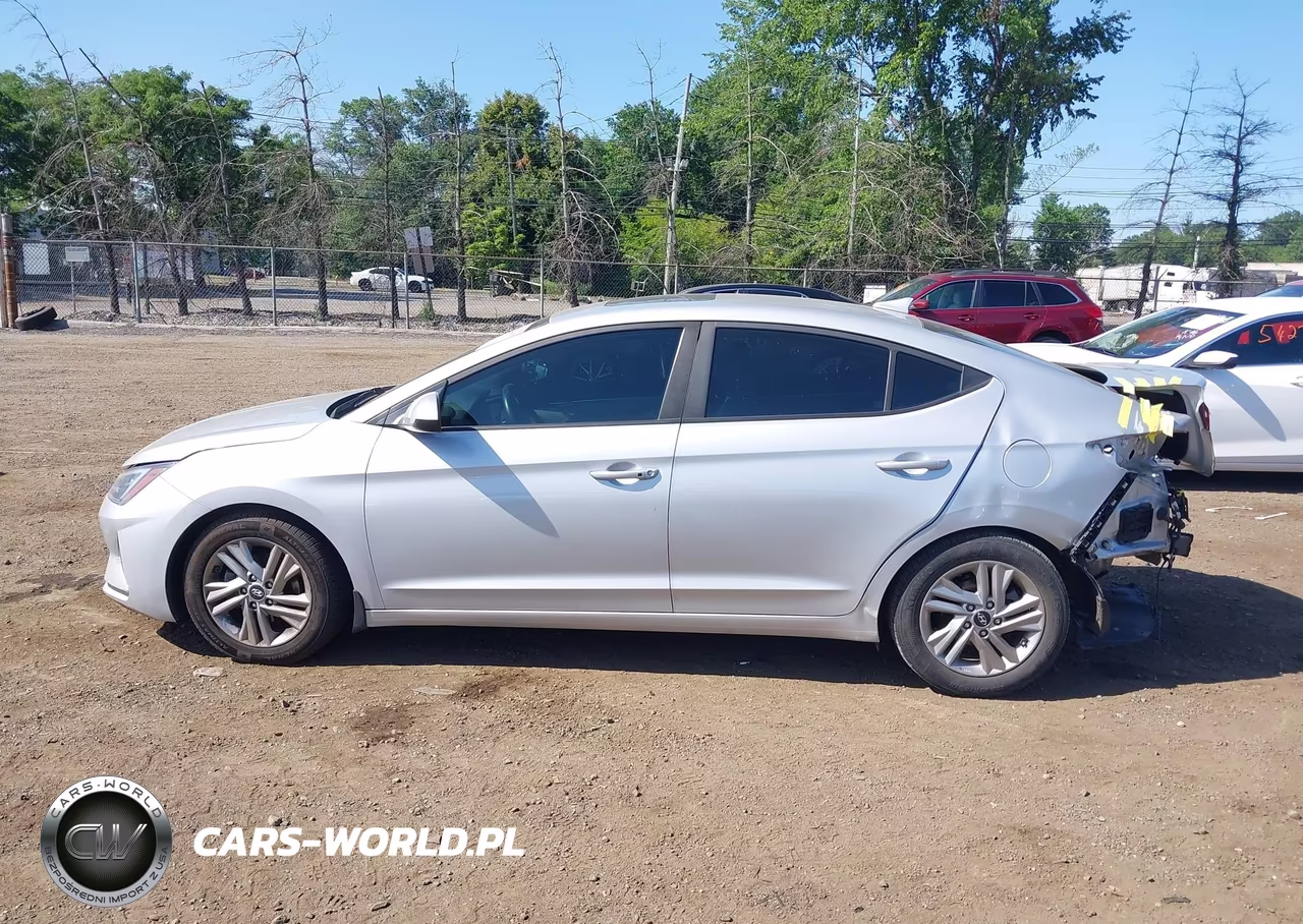 2019 Hyundai Elantra Value Edition VIN:KMHD84LF2KU886234 - 14