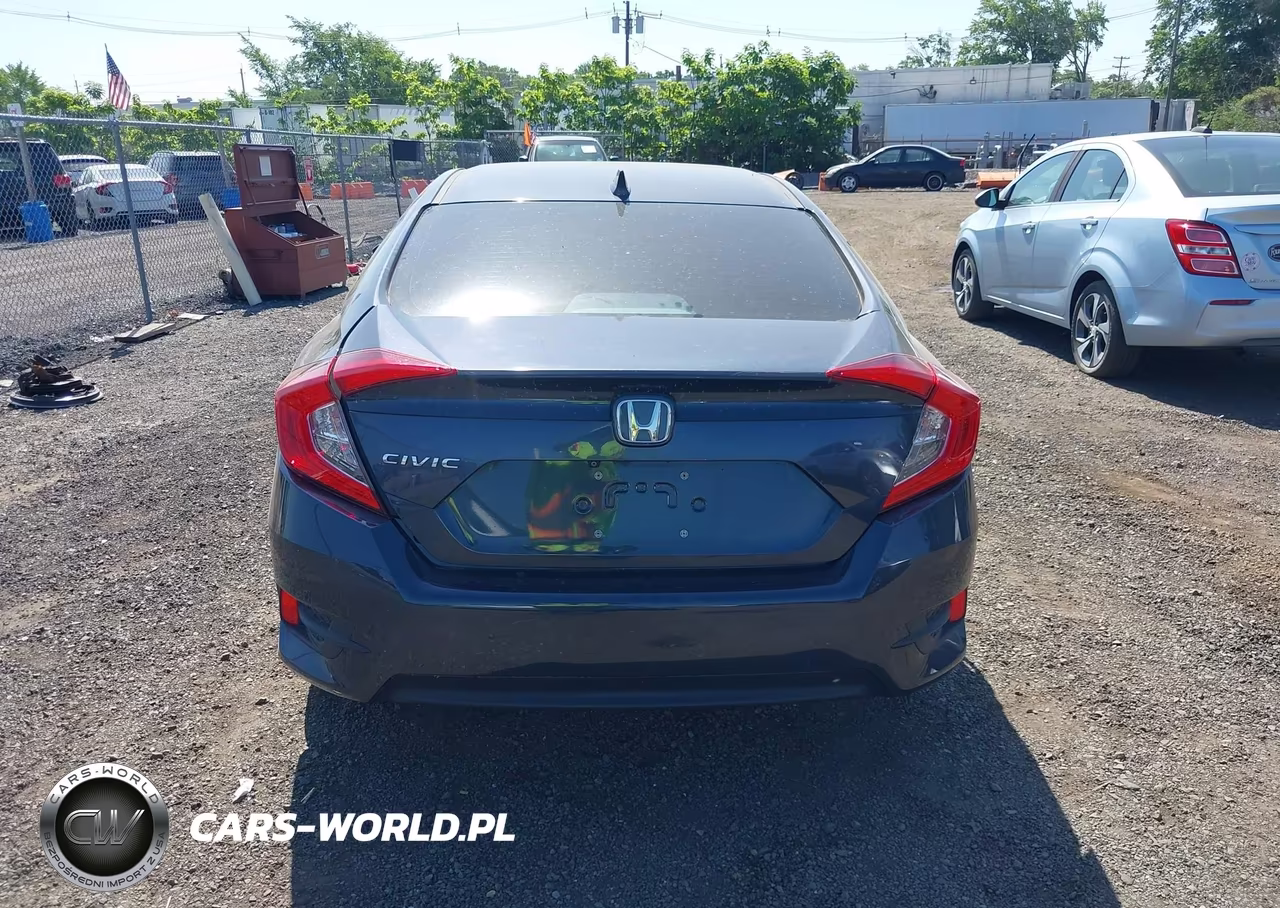 2018 Honda Civic Ex VIN:2HGFC2F77JH589385 - 16