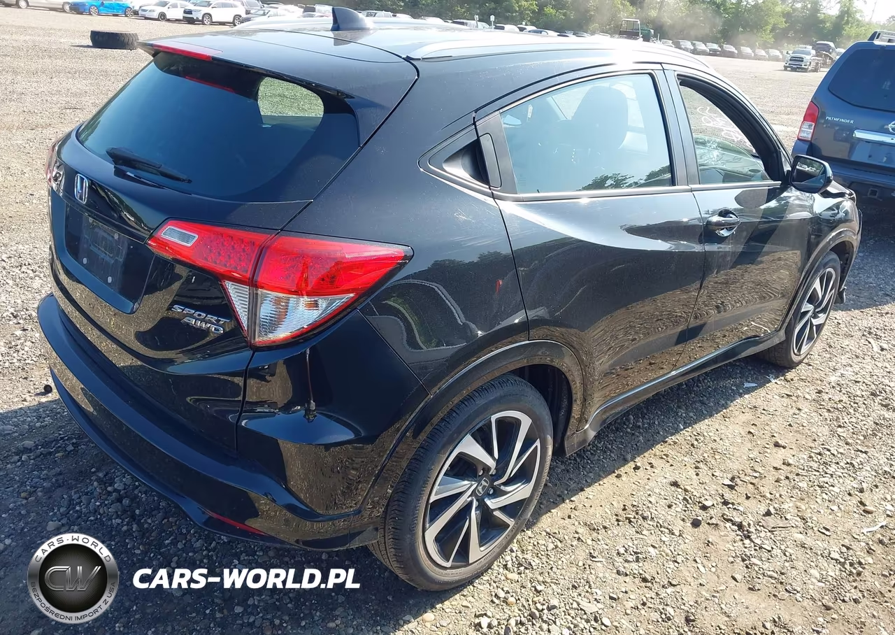 2019 Honda Hr-V Sport VIN:3CZRU6H18KG724958 - 4