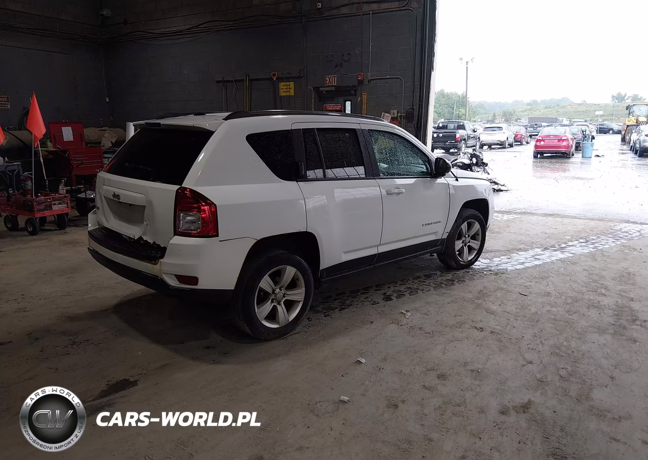 2013 Jeep Compass Sport VIN:1C4NJDBB4DD275099 - 4