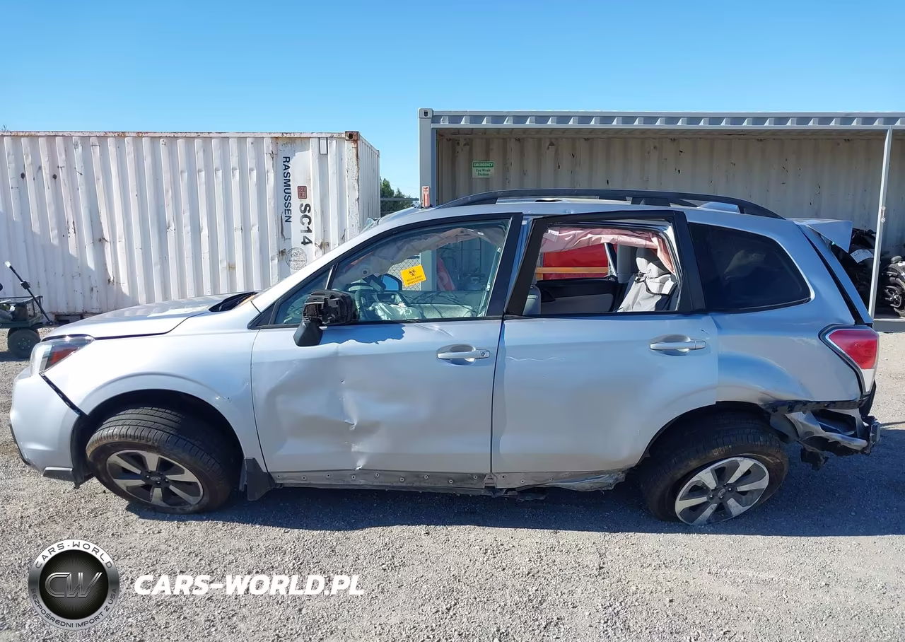 2018 Subaru Forester 2.5I Premium VIN:JF2SJAGC9JH539958 - 16
