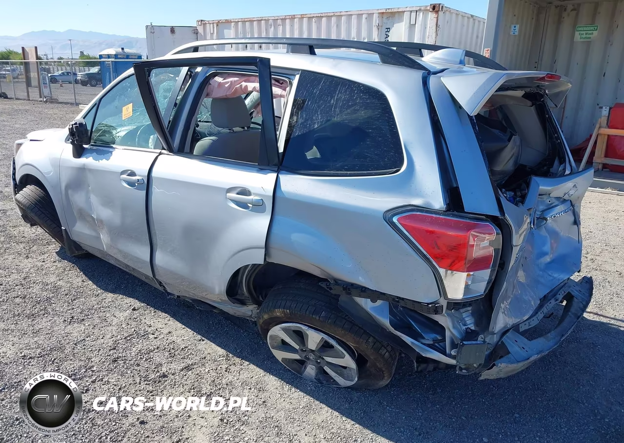 2018 Subaru Forester 2.5I Premium VIN:JF2SJAGC9JH539958 - 3