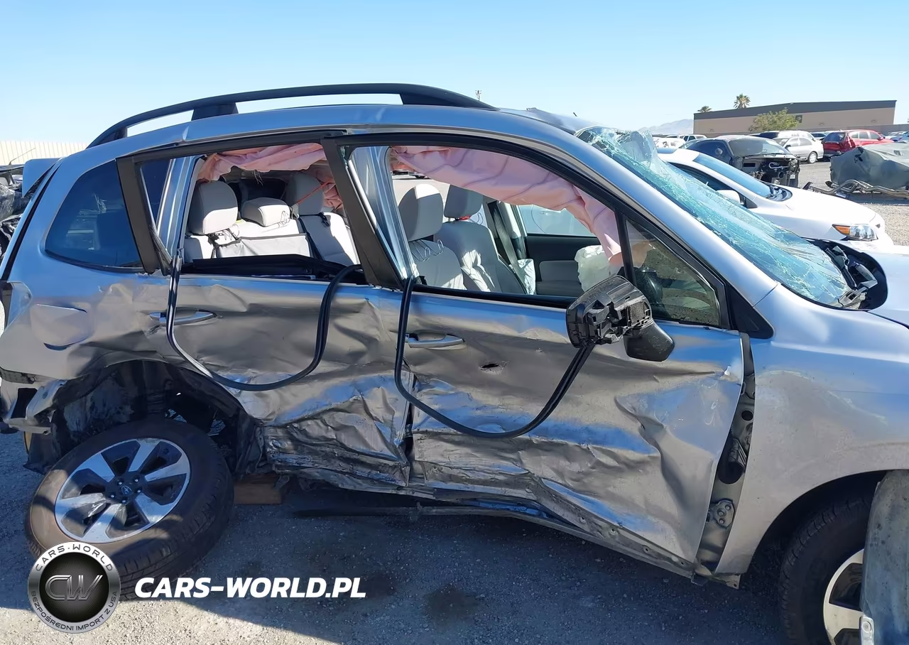 2018 Subaru Forester 2.5I Premium VIN:JF2SJAGC9JH539958 - 6
