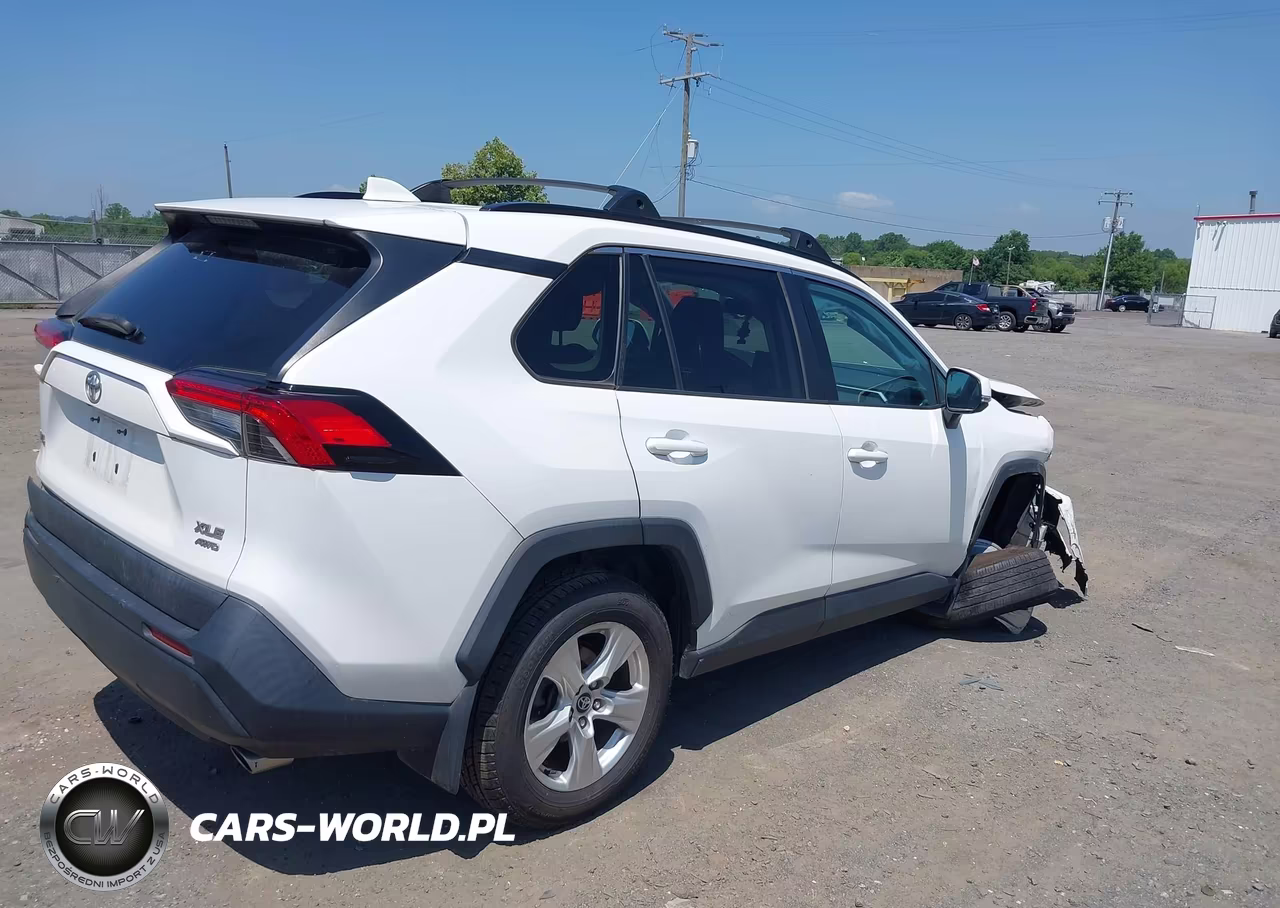 2020 Toyota Rav4 Xle VIN:2T3P1RFV1LW086910 - 4