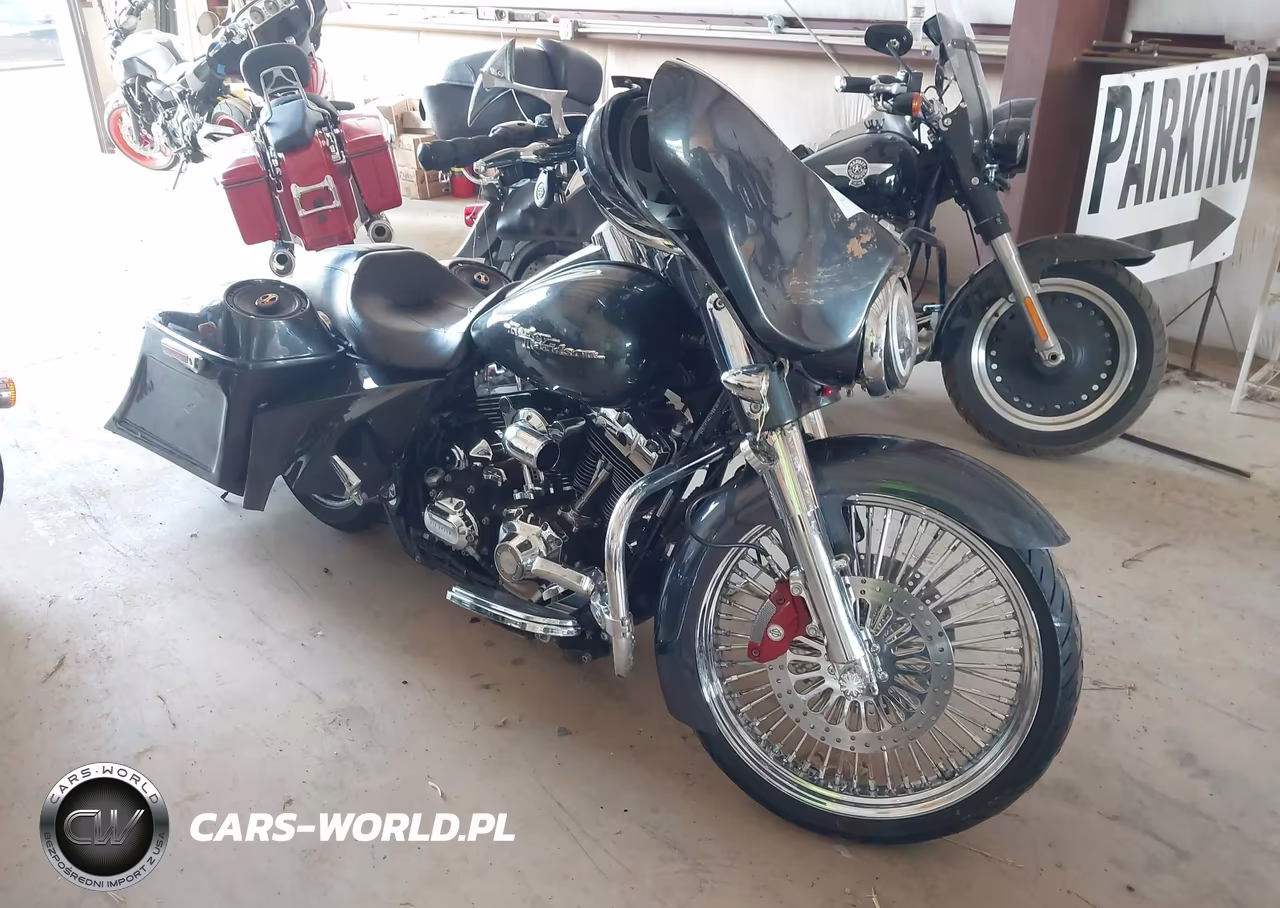 2010 Harley-Davidson Flhx – zdjęcie 1 z 13