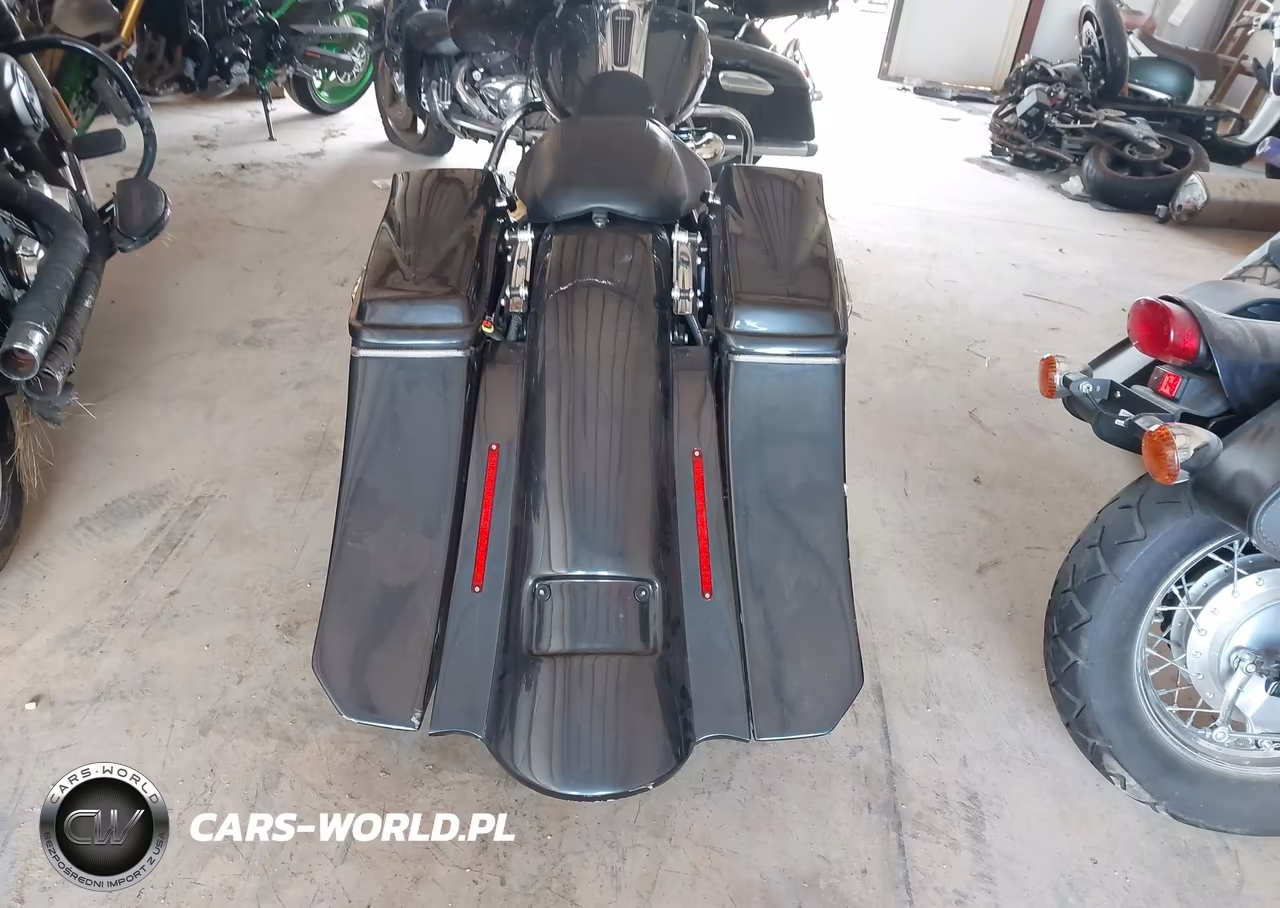 2010 Harley-Davidson Flhx VIN:1HD1KB417AB633189 - 6