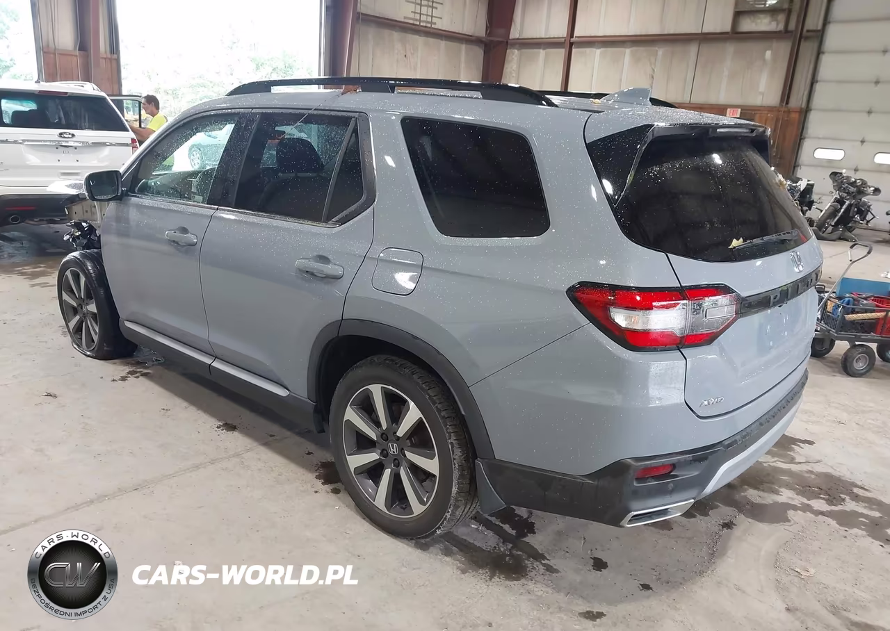2023 Honda Pilot Awd Touring VIN:5FNYG1H78PB053868 - 3
